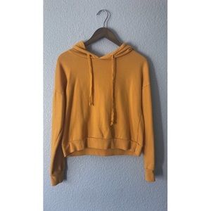 tillys pullover/hoodie